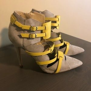 Women’s high heel, worn once size 9.5